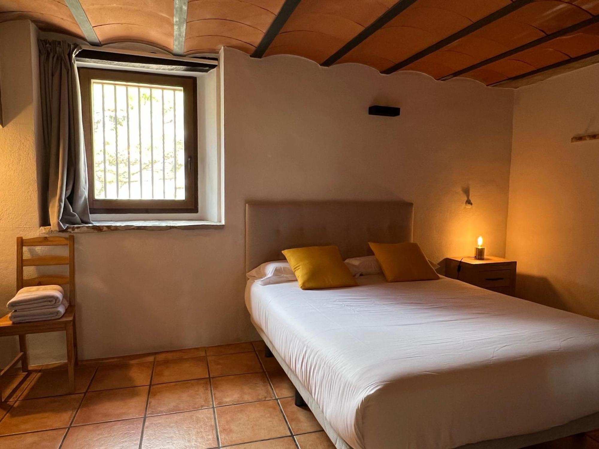 Hostal Casa Vella Del Cuni Roda de Ter Exterior foto