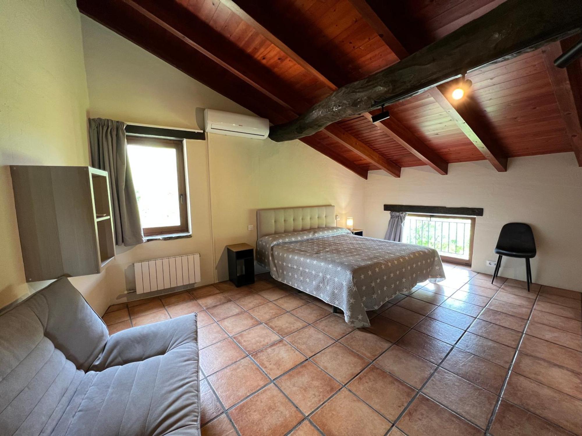 Hostal Casa Vella Del Cuni Roda de Ter Exterior foto